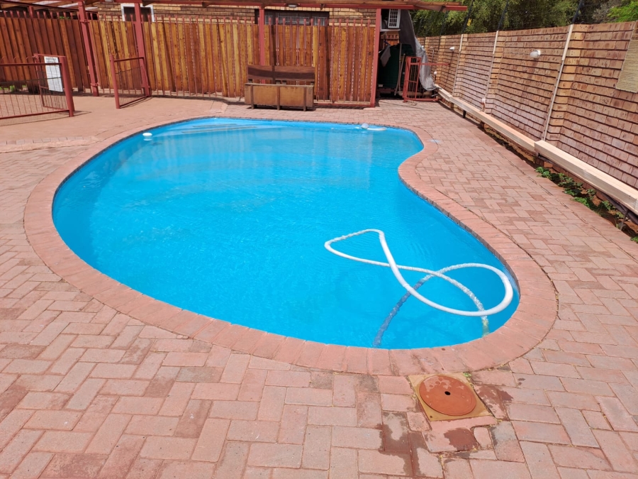 5 Bedroom Property for Sale in Kathu Northern Cape